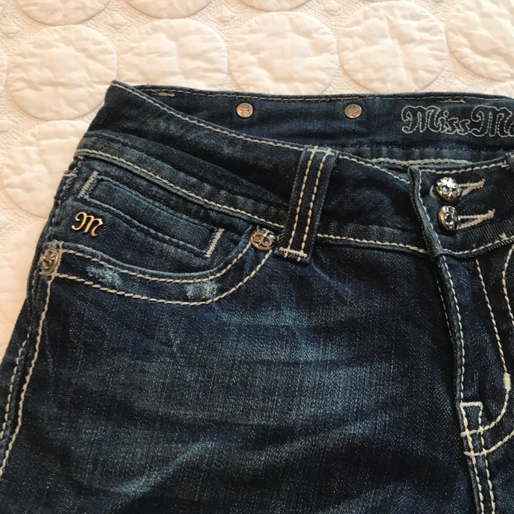 {Miss Me} Embellished Back Pocket Bermuda’s 28 - Picture 7 of 7